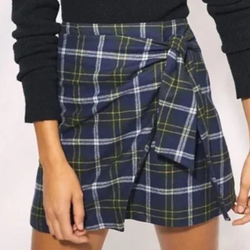 Wilfred Wool-Cashmere Blend Plaid Wrap Skirt | Size 0 | Aritzia